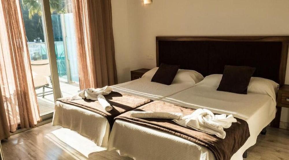 פורטו קריסטו Porto Drach Aparthotel & Suites מראה חיצוני תמונה