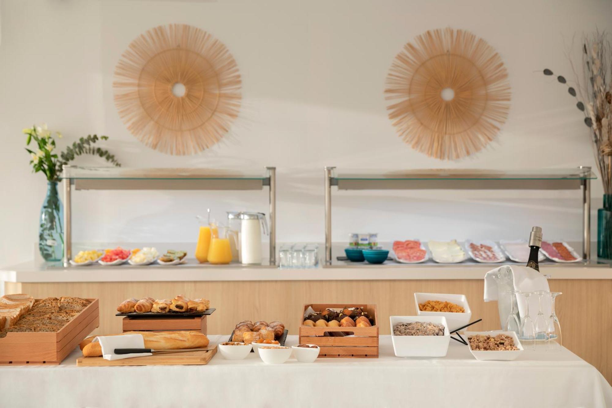 פורטו קריסטו Porto Drach Aparthotel & Suites מראה חיצוני תמונה